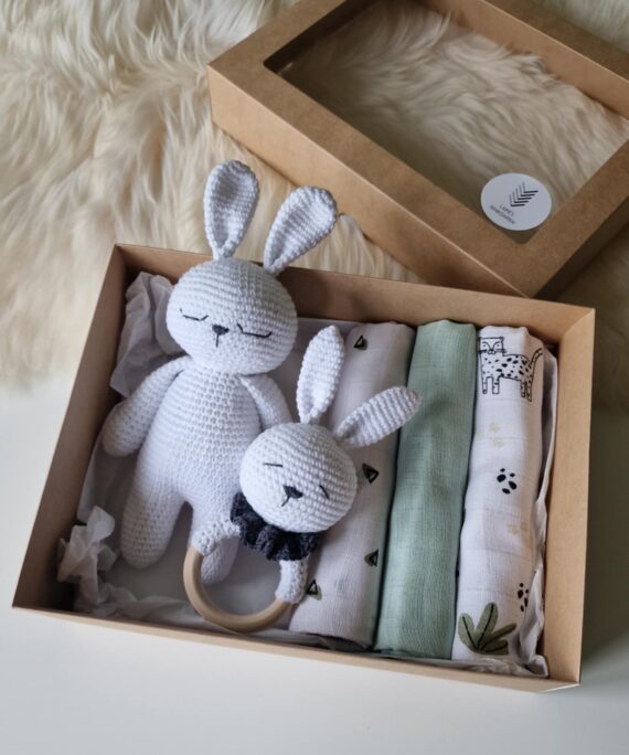 Komplektukas – zuikis, barškutis ir 3 vnt. merliukų